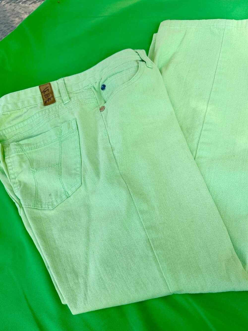 Tommy Hilfiger Hipster Boot Jeans,  Apple-Green, Sz 8, Like-new
